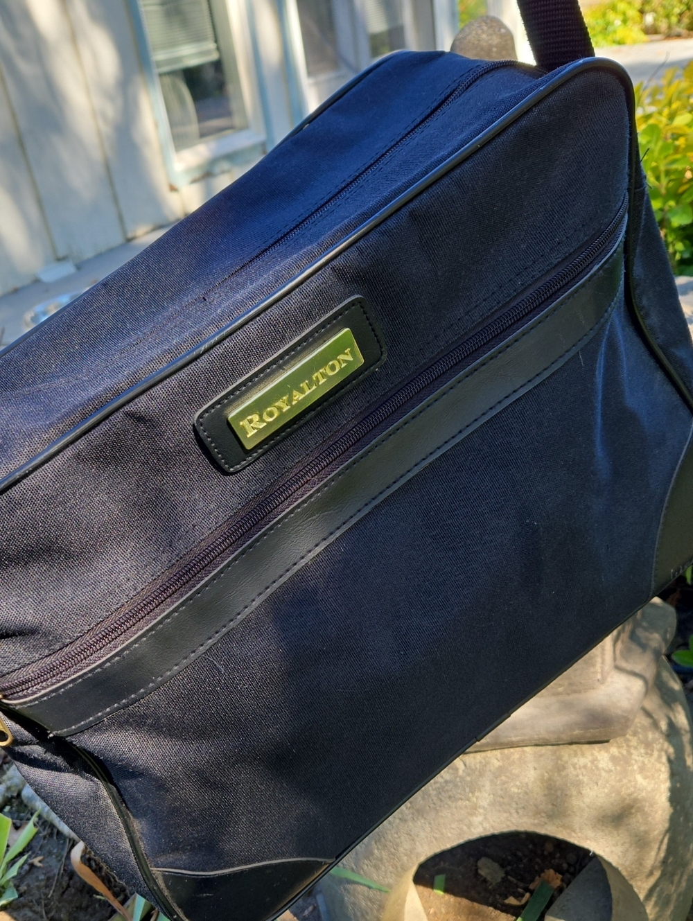 Vintage Monarch Luggage Co Royalton Black Canvas Weekender Bag (BIN 002)